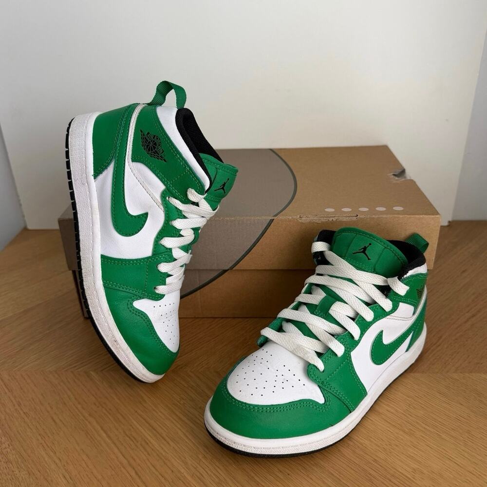 Nike Air Jordan 1 ‘Lucky Green’ Kids Sneakers- SZ 1.5 Y